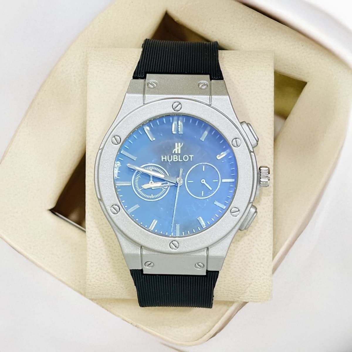Men's Sports Watch with Adjustable Strap