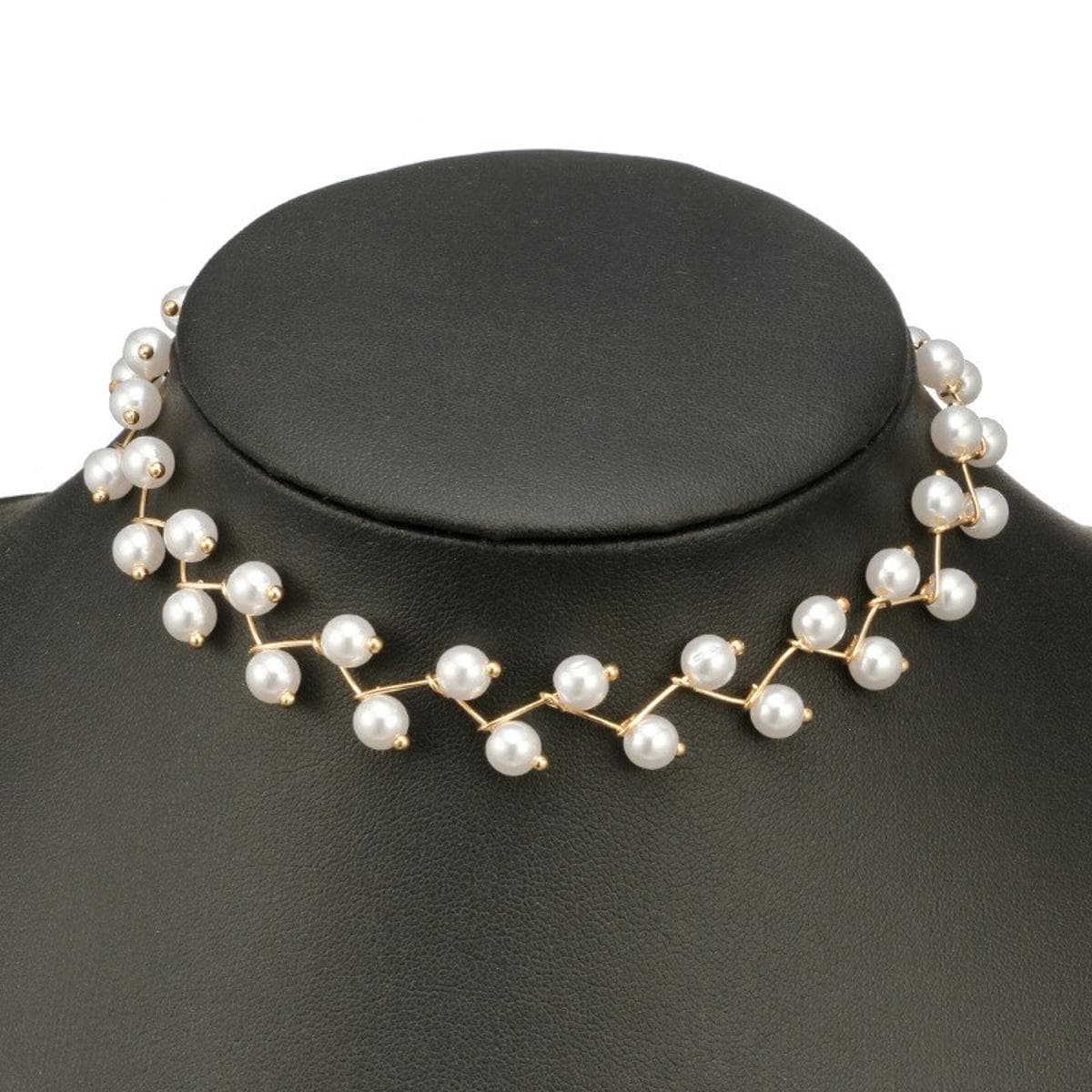 Pearl Choker Necklace – Bohemian Beaded Collar with Love Pendant for Women