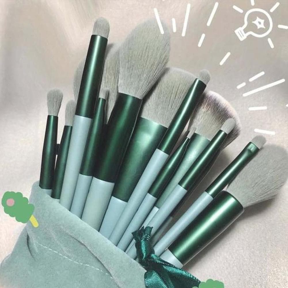13-Piece Synthetic Makeup Brush Set with Sponge and Carry Bag
